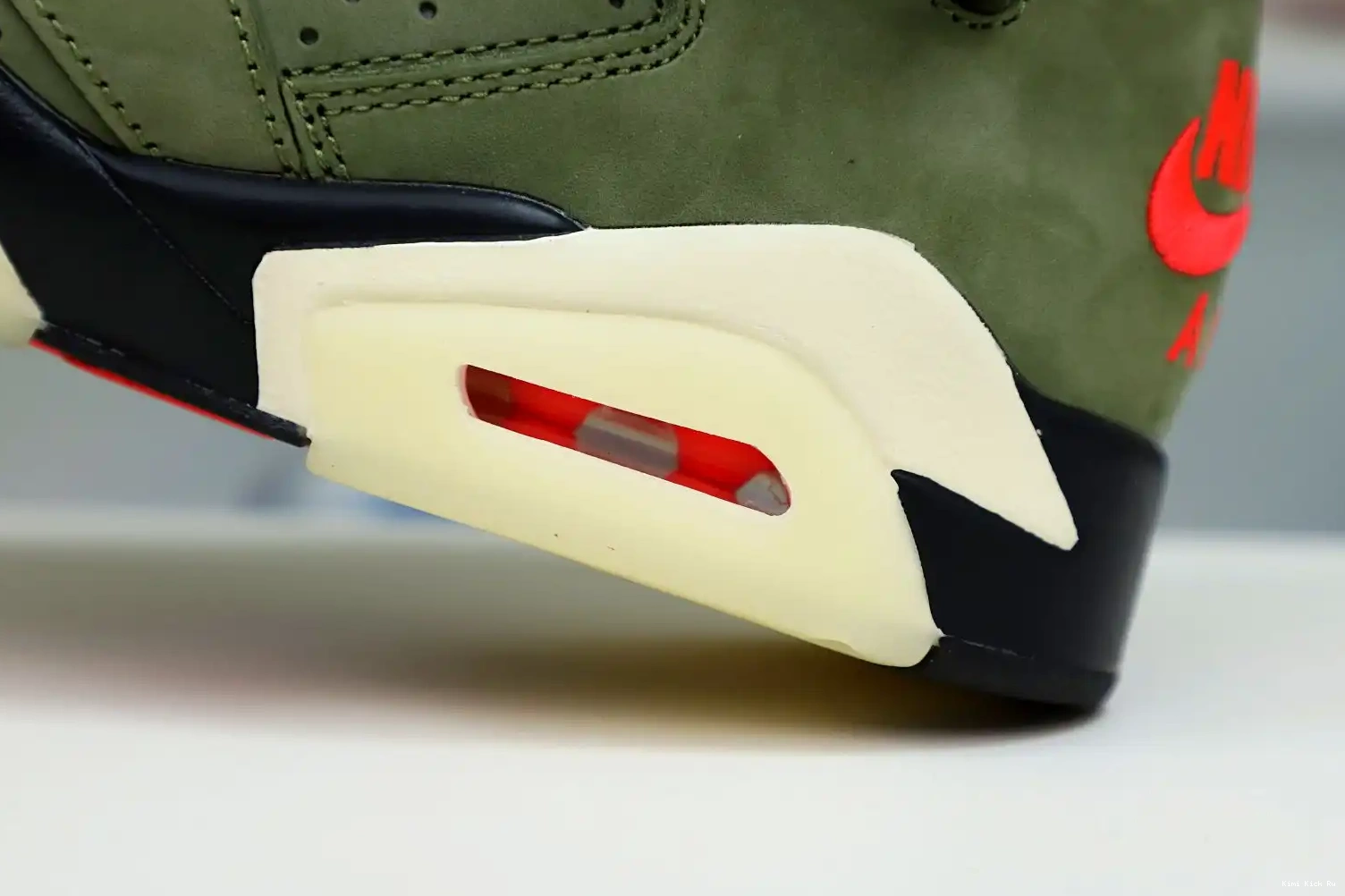 Kimikick AIR RETRO 'OLIVE' 6 SCOTT JORDAN TRAVIS X 0815
